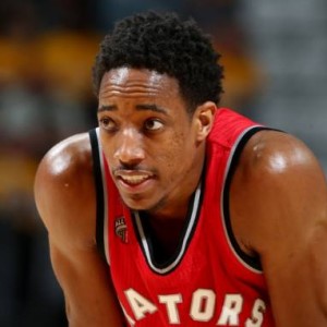  老鹰特雷杨助攻王稳居榜首,卡佩拉篮板机器模式启动