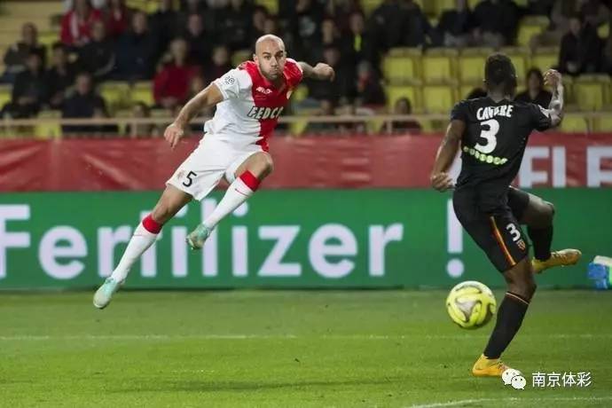  朗斯VS波尔多延期，暴雨导致球场不堪使用  