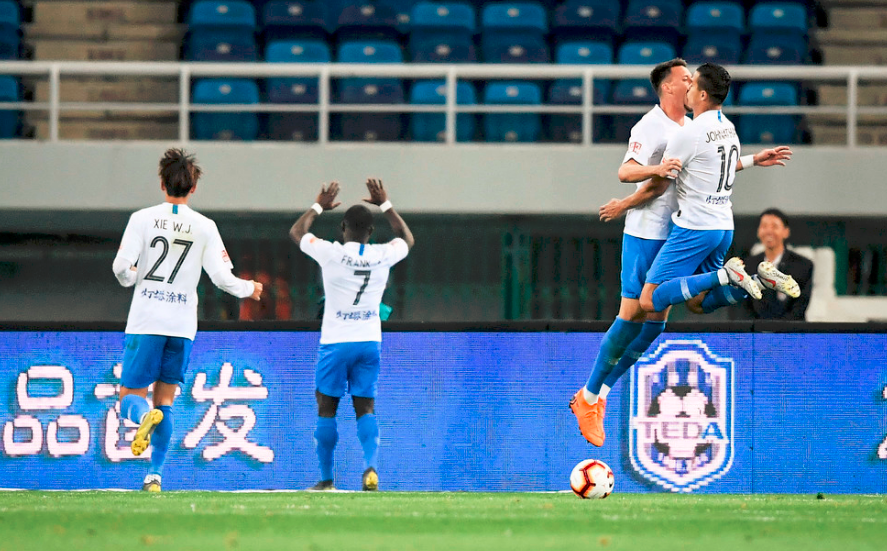  法兰克福新帅首秀带队取三分  