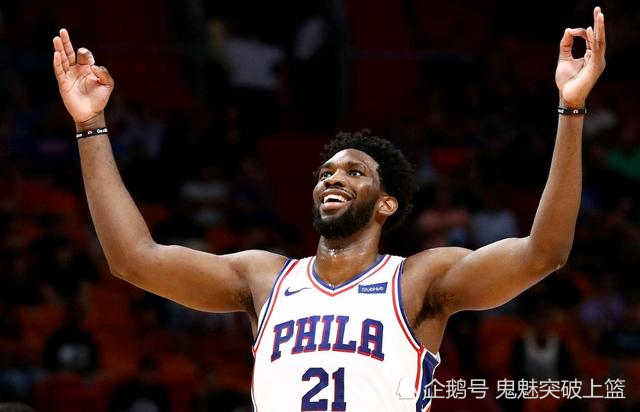  鹈鹕状元锡安遭遇左膝扭伤  