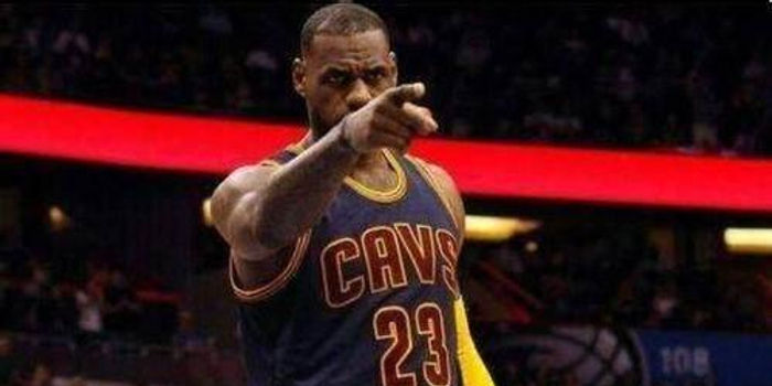  詹姆斯三双助力湖人逆转战胜凯尔特人迎关键胜利